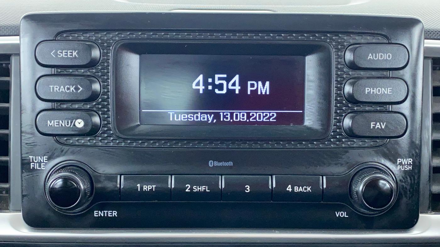 2022 Hyundai VENUE S MT 1.2 KAPPA, Petrol, Manual, 15,163 km, Infotainment System