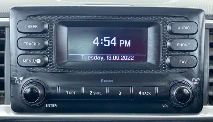 2022 Hyundai VENUE S MT 1.2 KAPPA, Petrol, Manual, 15,163 km, Infotainment System