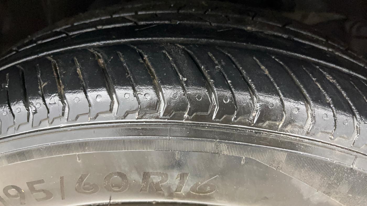 2018 Honda BR-V 1.5L I-VTEC S, Petrol, Manual, 56,546 km, Right Front Tyre Tread
