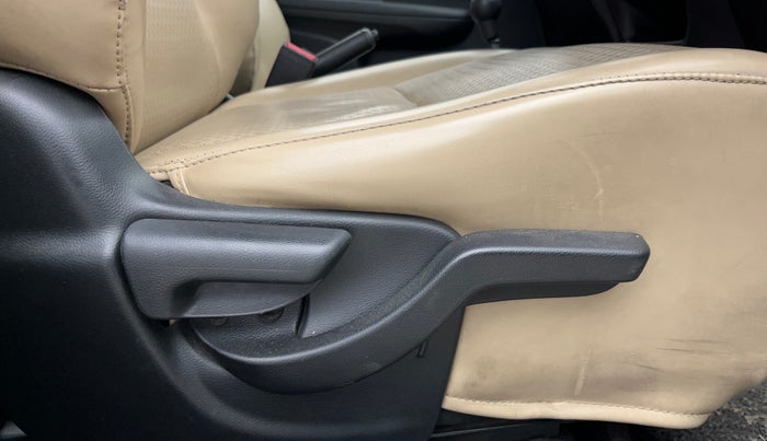 2018 Honda BR-V 1.5L I-VTEC S, Petrol, Manual, 56,546 km, Driver Side Adjustment Panel