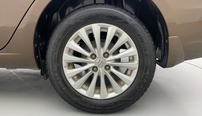 2015 Maruti Ciaz ZXI, Petrol, Manual, 13,325 km, Left Rear Wheel