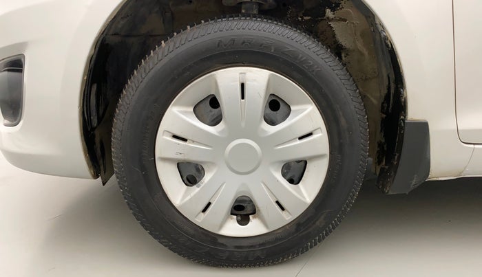 2013 Maruti Swift Dzire VXI, Petrol, Manual, 88,740 km, Left Front Wheel