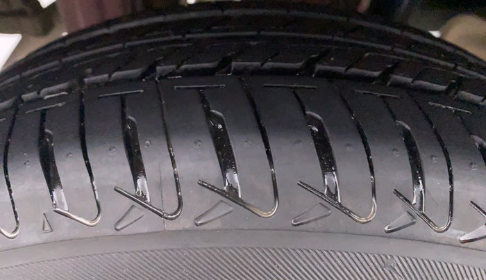 2017 Maruti Alto K10 VXI P, Petrol, Manual, 49,691 km, Right Rear Tyre Tread