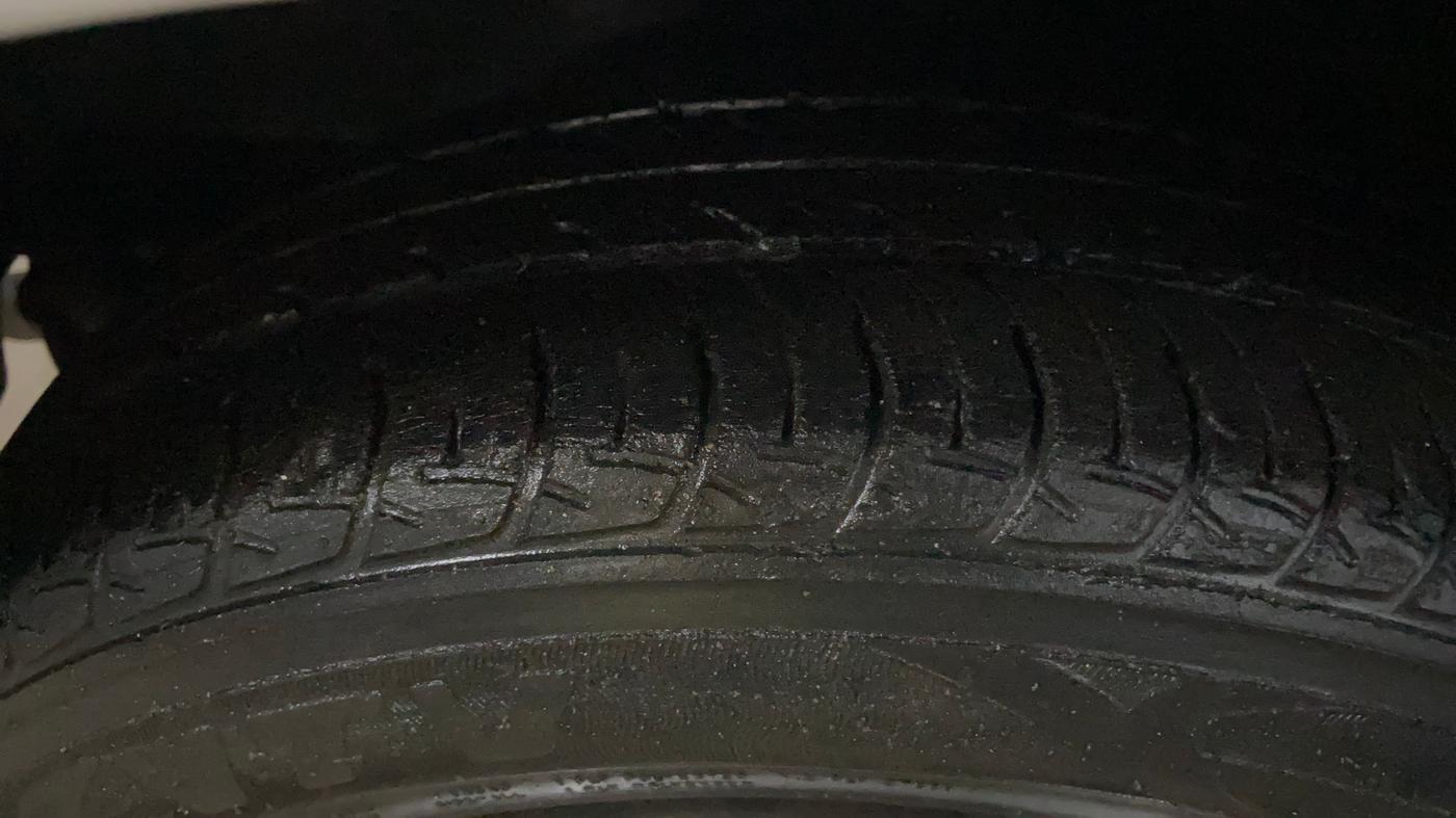 2014 Nissan Micra XL PETROL, Petrol, Manual, 1,03,562 km, Right Rear Tyre Tread
