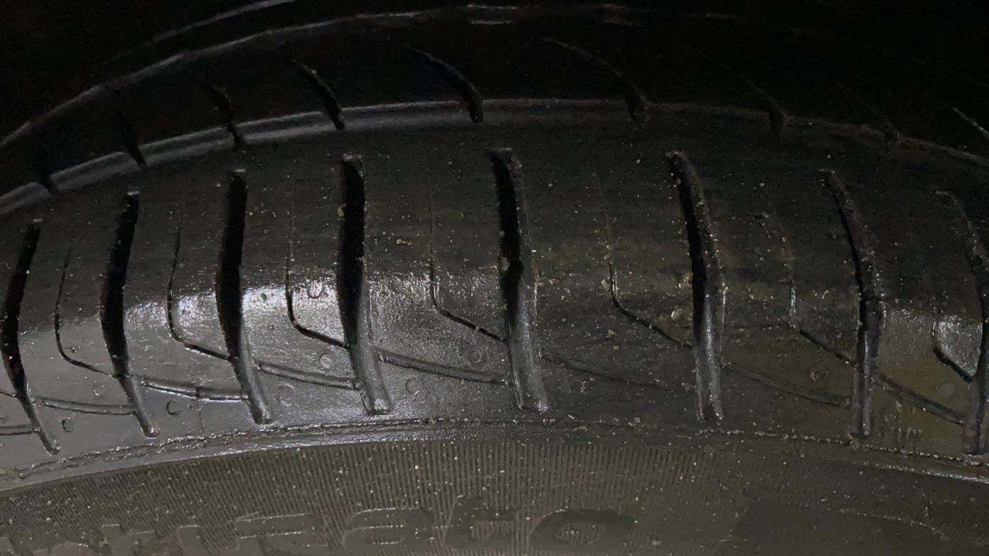 2014 Nissan Micra XL PETROL, Petrol, Manual, 1,03,562 km, Left Front Tyre Tread