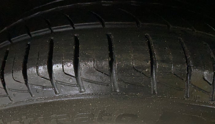 2014 Nissan Micra XL PETROL, Petrol, Manual, 1,03,612 km, Left Front Tyre Tread