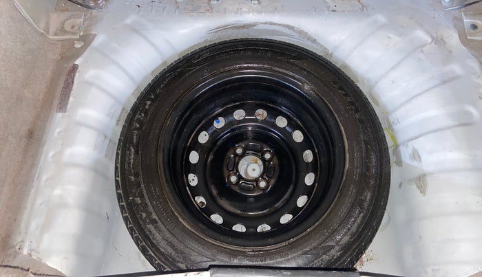 2014 Nissan Micra XL PETROL, Petrol, Manual, 1,03,612 km, Spare Tyre