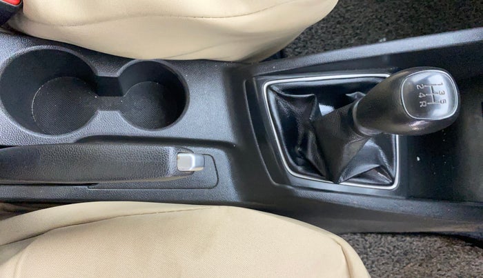 2019 Hyundai Elite i20 MAGNA PLUS 1.2, CNG, Manual, 95,276 km, Gear Lever