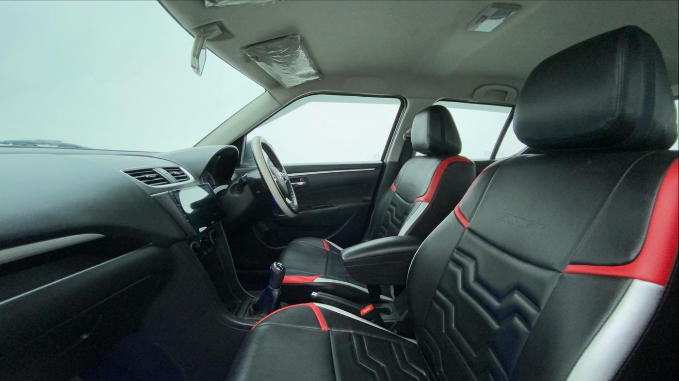 2017 Maruti Swift VXI, Petrol, Manual, 77,307 km, Right Side Front Door Cabin
