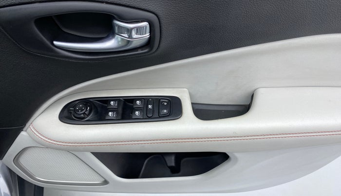 2019 Jeep Compass 2.0 LIMITED, Diesel, Manual, 21,537 km, Driver Side Door Panels Control