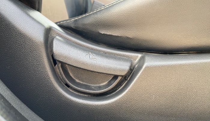 2019 Hyundai Grand i10 SPORTZ 1.2 KAPPA VTVT, Petrol, Manual, 24,267 km, Driver Side Adjustment Panel