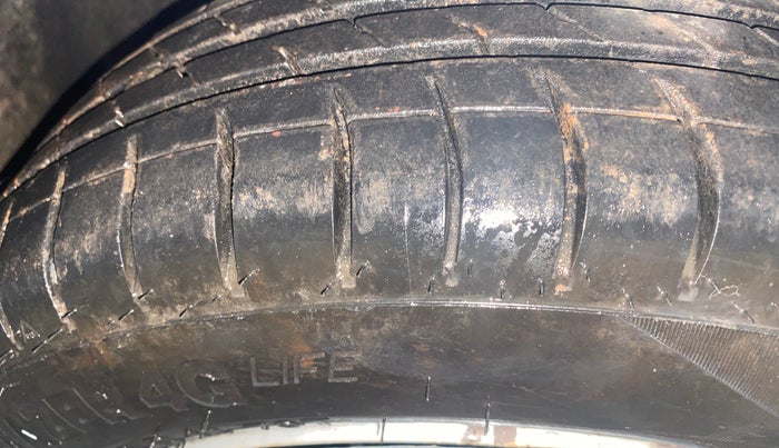 2016 Hyundai Grand i10 ERA 1.2 KAPPA VTVT, Petrol, Manual, 34,440 km, Left Front Tyre Tread