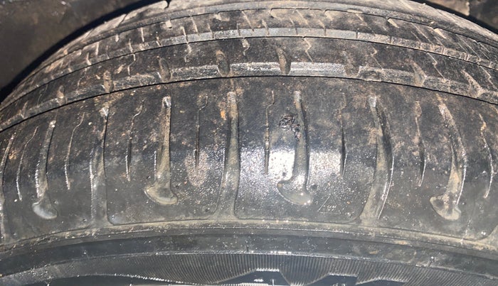 2016 Hyundai Grand i10 ERA 1.2 KAPPA VTVT, Petrol, Manual, 34,440 km, Left Rear Tyre Tread