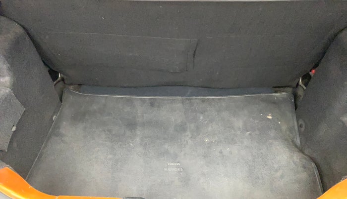 2016 Tata Tiago XZ PETROL, Petrol, Manual, 48,100 km, Boot Inside