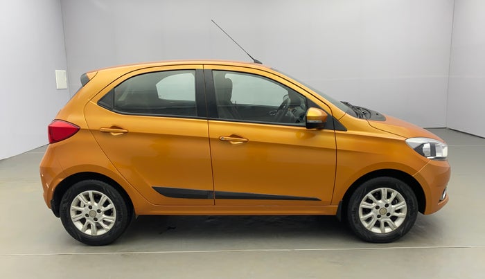 2016 Tata Tiago XZ PETROL, Petrol, Manual, 48,100 km, Right Side View