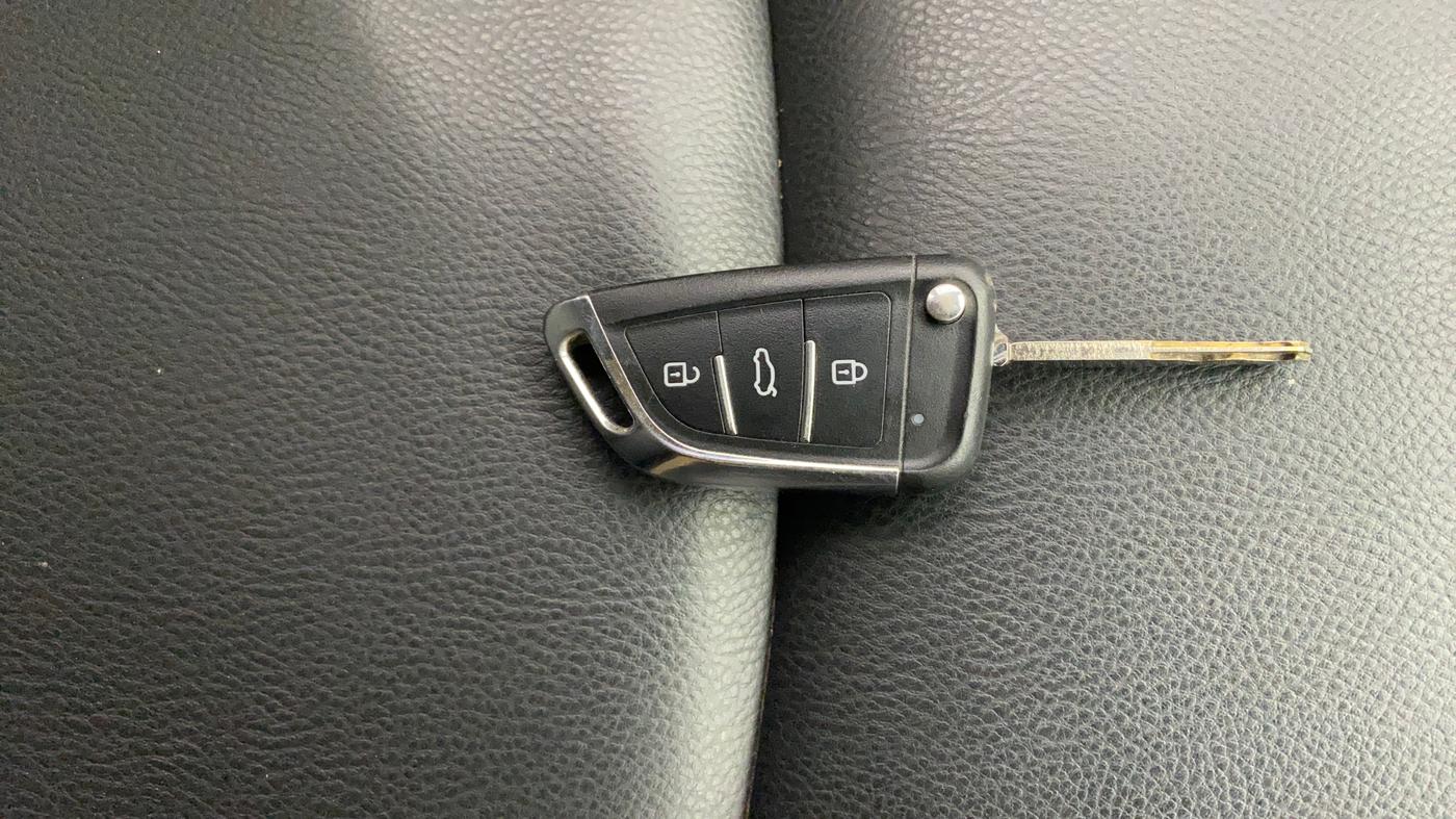 2014 Honda Mobilio 1.5L I-VTEC E, Petrol, Manual, 55,280 km, Key Close Up