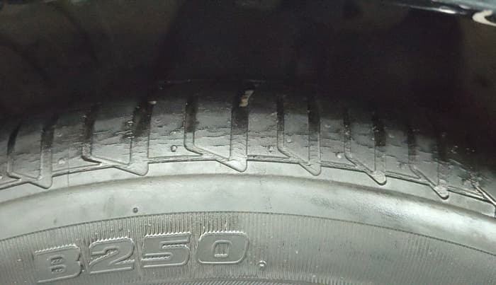 2015 Tata Zest XM PETROL, Petrol, Manual, 24,115 km, Left Front Tyre Tread