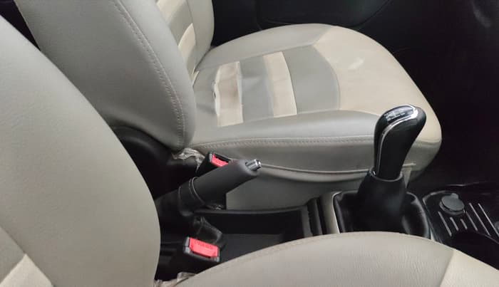 2015 Tata Zest XM PETROL, Petrol, Manual, 24,115 km, Gear Lever