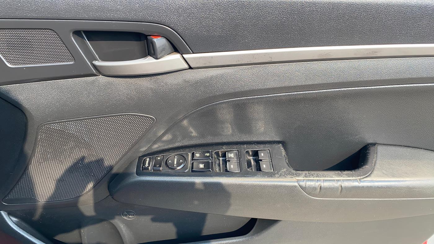 2018 Hyundai New Elantra 1.6 SX (O) AT DIESEL, Diesel, Automatic, 54,447 km, Driver Side Door Panels Control