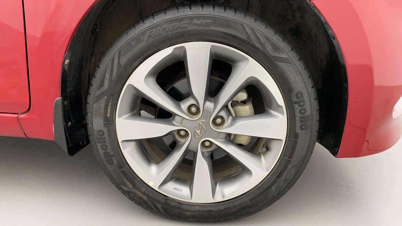 2017 Hyundai Elite i20 ASTA 1.2 (O), Petrol, Manual, 14,893 km, Right Front Wheel