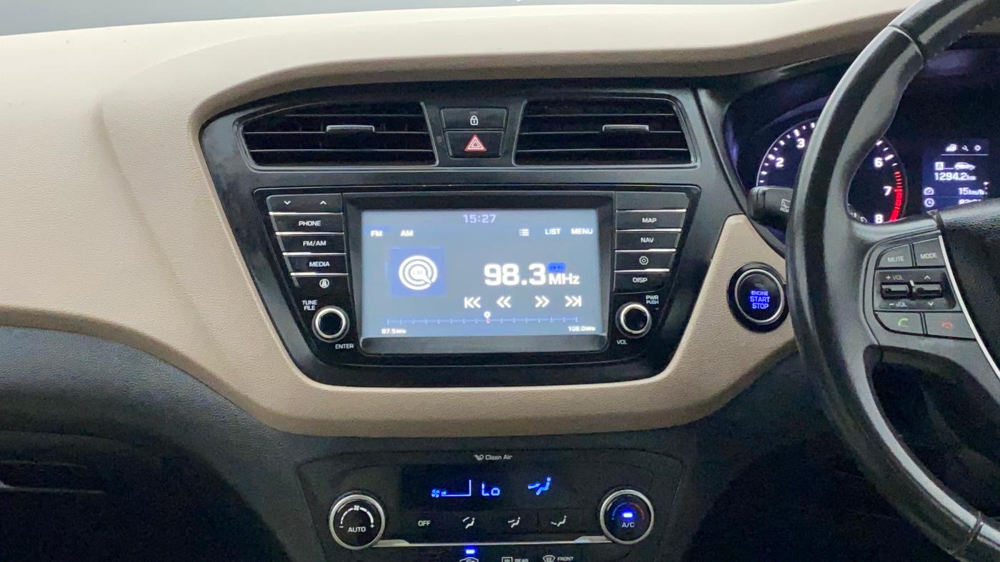 2017 Hyundai Elite i20 ASTA 1.2 (O), Petrol, Manual, 14,893 km, Air Conditioner