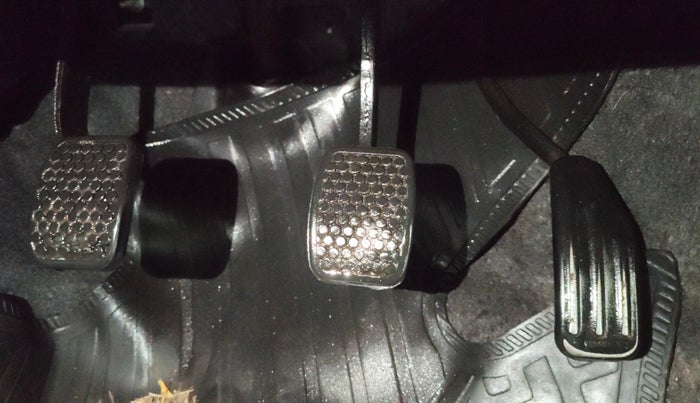 2014 Maruti Alto 800 LXI, Petrol, Manual, 7,936 km, Pedals