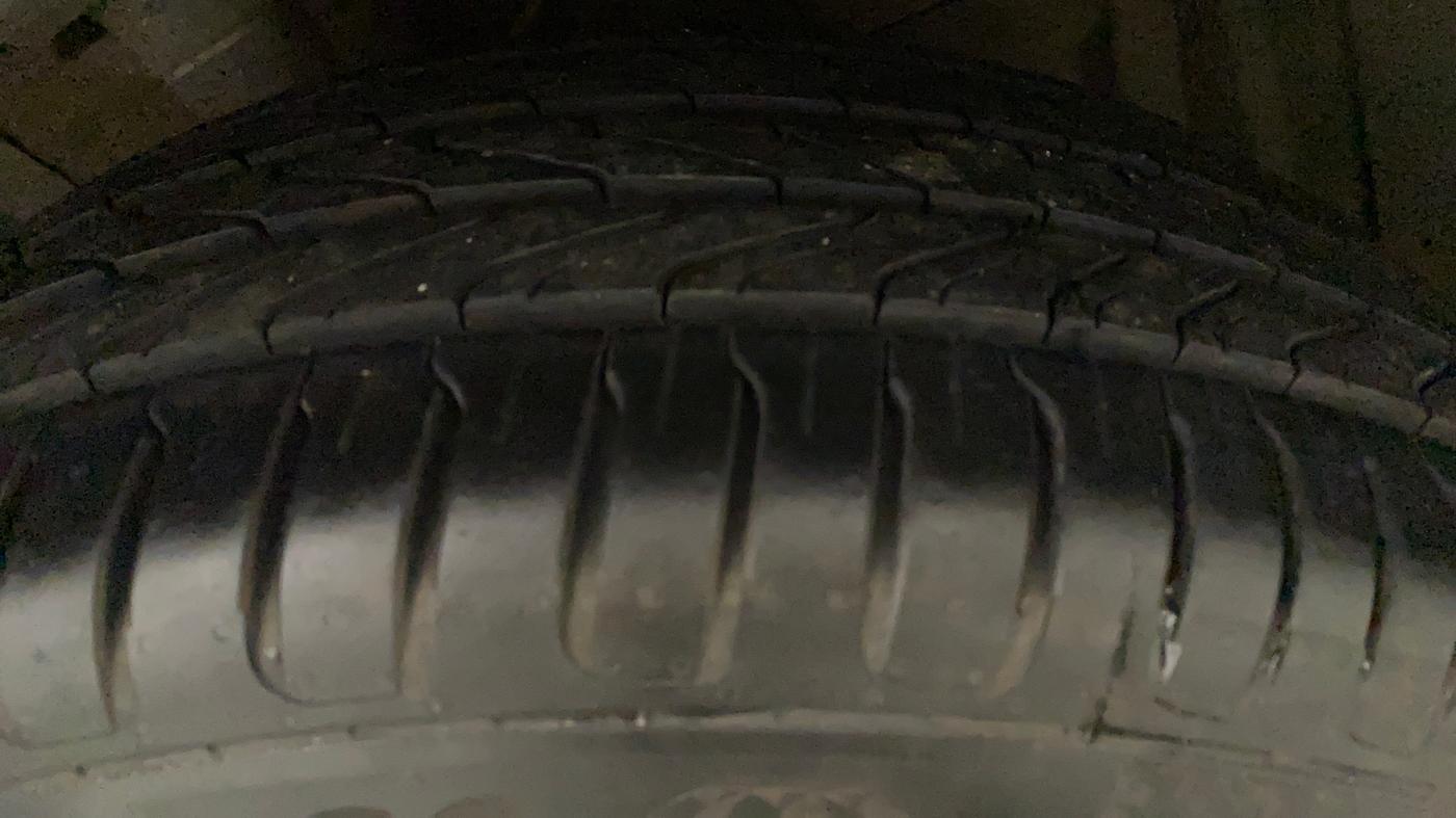 2021 Toyota URBAN CRUISER PREMIUM GRADE MT, Petrol, Manual, 18,001 km, Left Front Tyre Tread