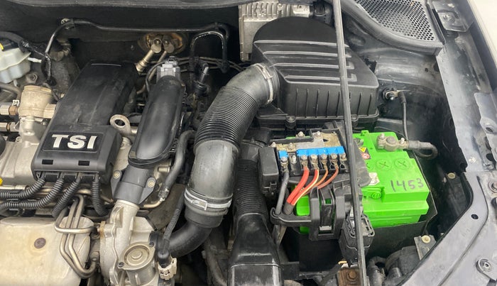 2018 Volkswagen Vento 1.2 TSI HIGHLINE PLUS AT, Petrol, Automatic, 87,680 km, Engine View - Left