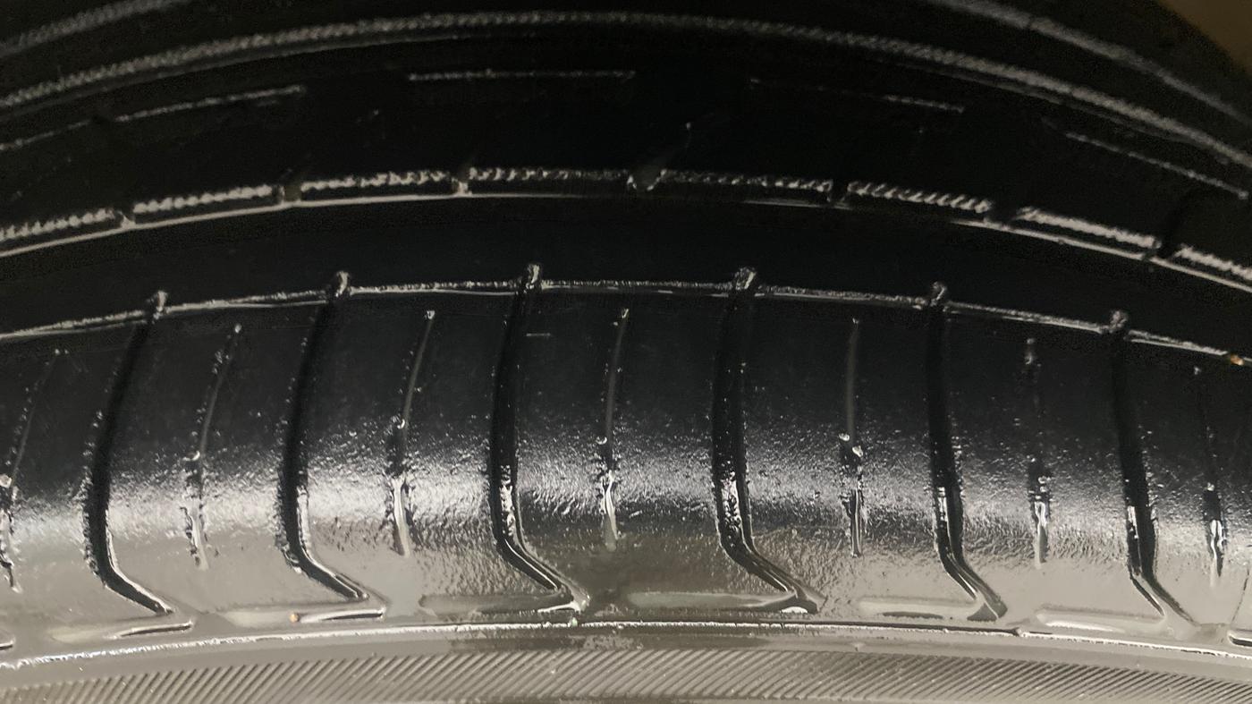 2018 Volkswagen Vento 1.2 TSI HIGHLINE PLUS AT, Petrol, Automatic, 87,680 km, Left Front Tyre Tread