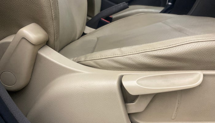 2018 Volkswagen Vento 1.2 TSI HIGHLINE PLUS AT, Petrol, Automatic, 87,680 km, Driver Side Adjustment Panel