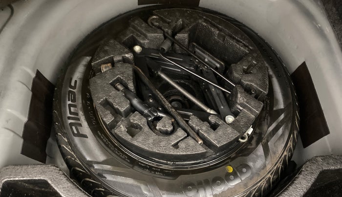 2018 Volkswagen Vento 1.2 TSI HIGHLINE PLUS AT, Petrol, Automatic, 87,680 km, Spare Tyre