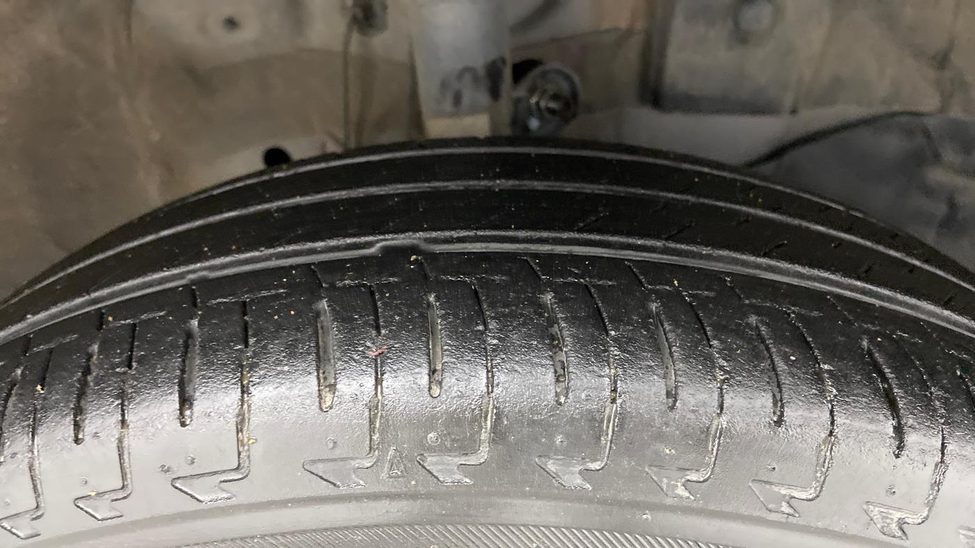 2018 Honda Amaze 1.2L I-VTEC S, Petrol, Manual, 19,186 km, Right Front Tyre Tread