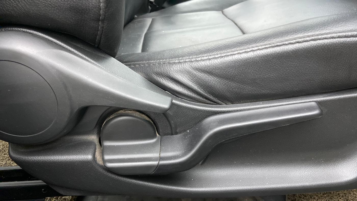 2018 Honda Amaze 1.2L I-VTEC S, Petrol, Manual, 19,186 km, Driver Side Adjustment Panel