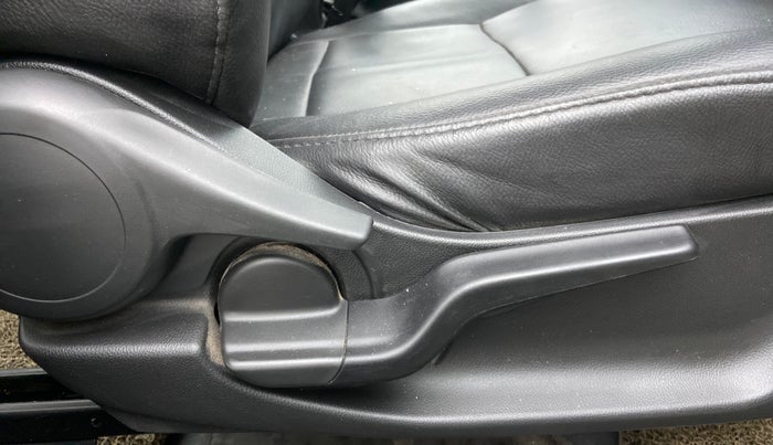 2018 Honda Amaze 1.2L I-VTEC S, Petrol, Manual, 19,186 km, Driver Side Adjustment Panel