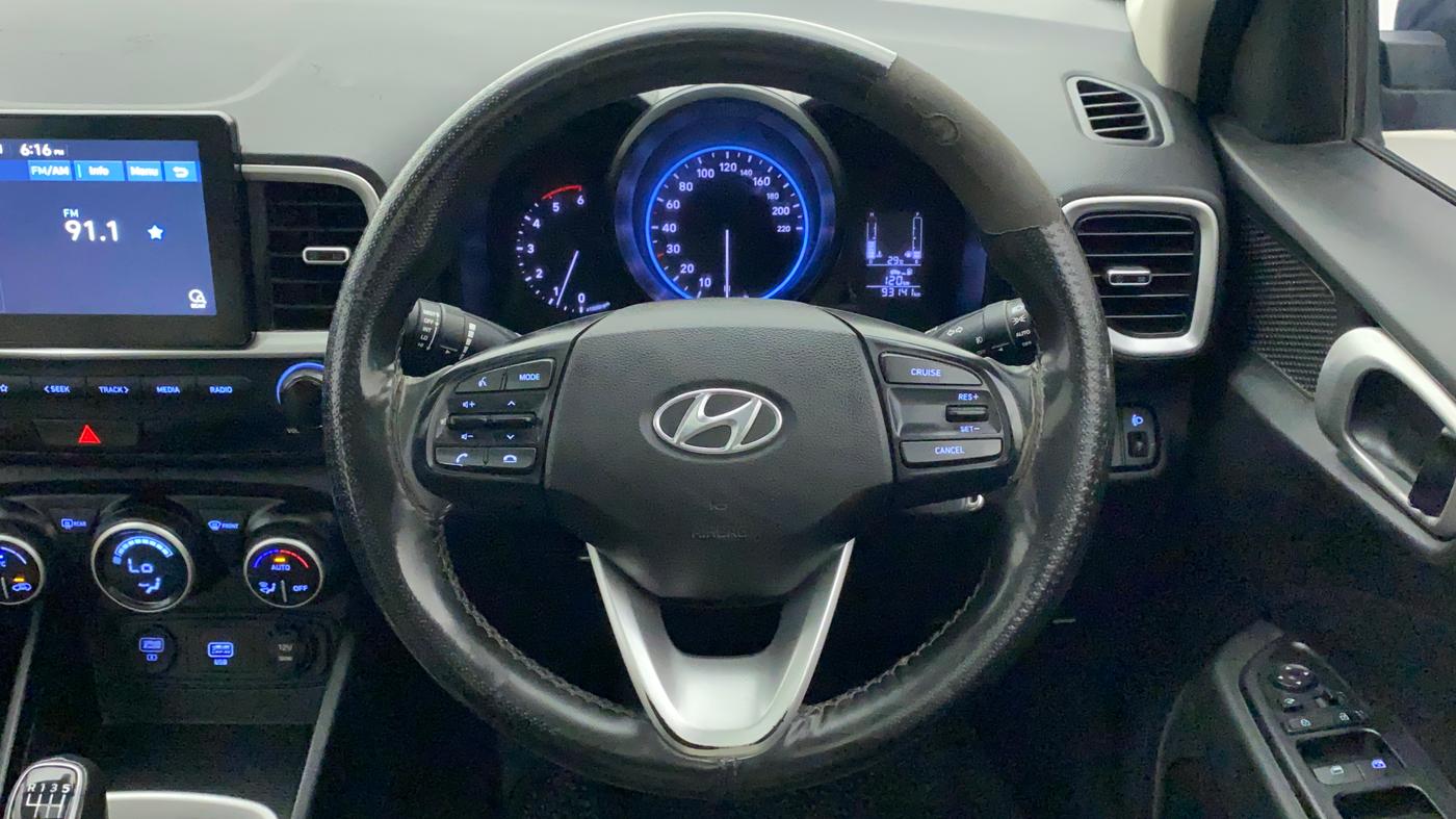 2020 Hyundai VENUE SX 1.5 CRDI, Diesel, Manual, 93,141 km, Steering Wheel Close Up