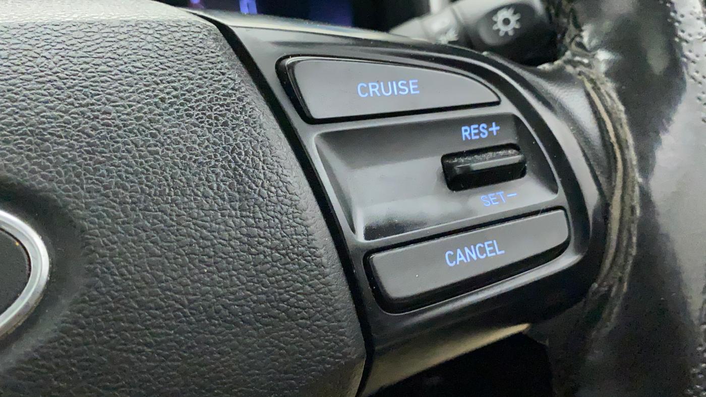 2020 Hyundai VENUE SX 1.5 CRDI, Diesel, Manual, 93,141 km, Adaptive Cruise Control
