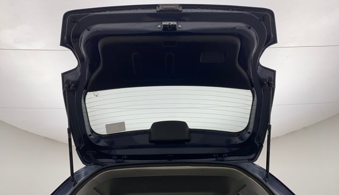 2020 Hyundai VENUE SX 1.5 CRDI, Diesel, Manual, 93,141 km, Boot Door Open