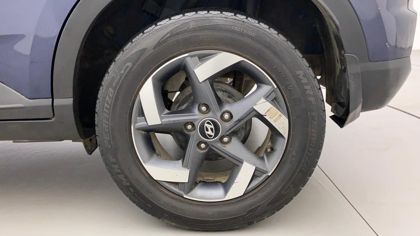 2020 Hyundai VENUE SX 1.5 CRDI, Diesel, Manual, 93,141 km, Left Rear Wheel