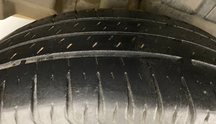 2018 Maruti Dzire ZDI AMT, Diesel, Automatic, 47,312 km, Right Rear Tyre Tread