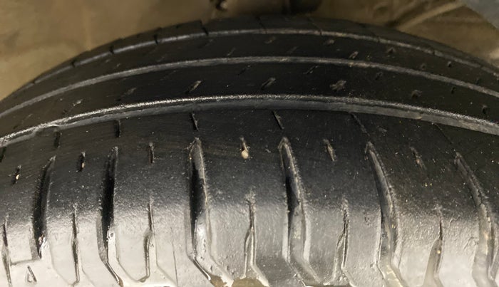 2018 Maruti Dzire ZDI AMT, Diesel, Automatic, 47,312 km, Right Front Tyre Tread