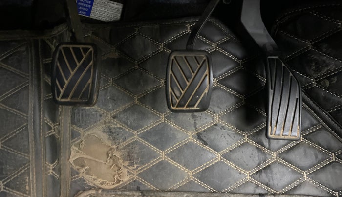 2022 Maruti S Cross ZETA 1.5, Petrol, Manual, 50,886 km, Pedals