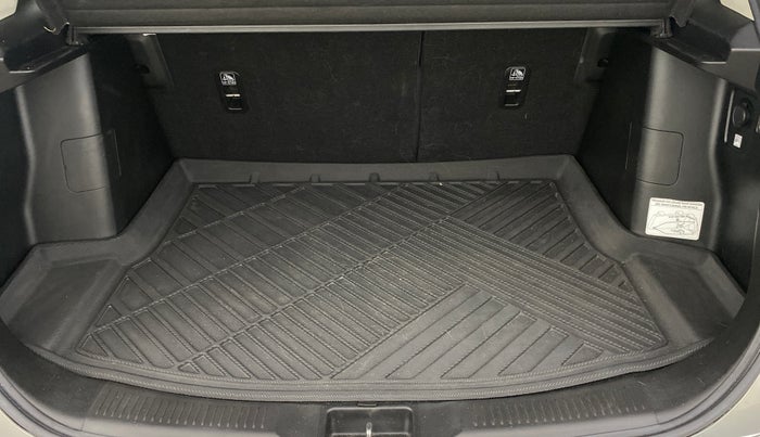 2022 Maruti S Cross ZETA 1.5, Petrol, Manual, 50,886 km, Boot Inside