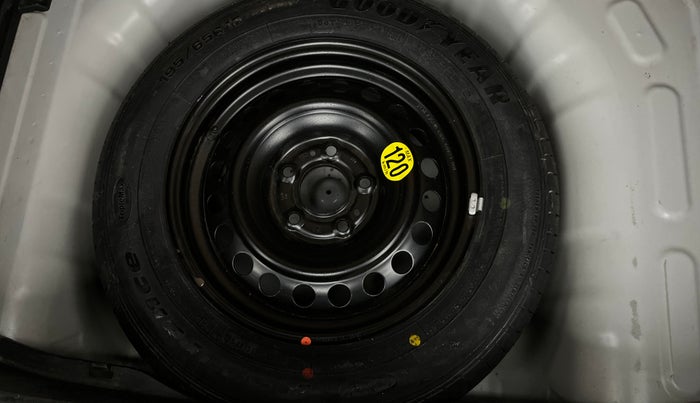 2021 KIA SONET HTK PLUS 1.2, Petrol, Manual, 29,739 km, Spare Tyre