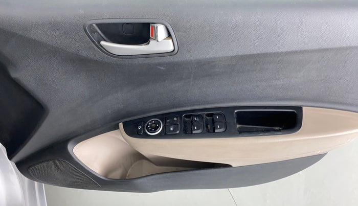 2015 Hyundai Xcent SX 1.2 (O), Petrol, Manual, 69,655 km, Driver Side Door Panels Control