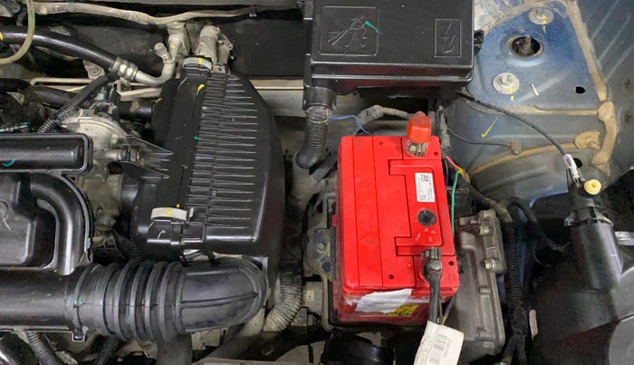 2017 Renault Kwid CLIMBER 1.0 AMT, Petrol, Automatic, 33,082 km, Engine View - Left