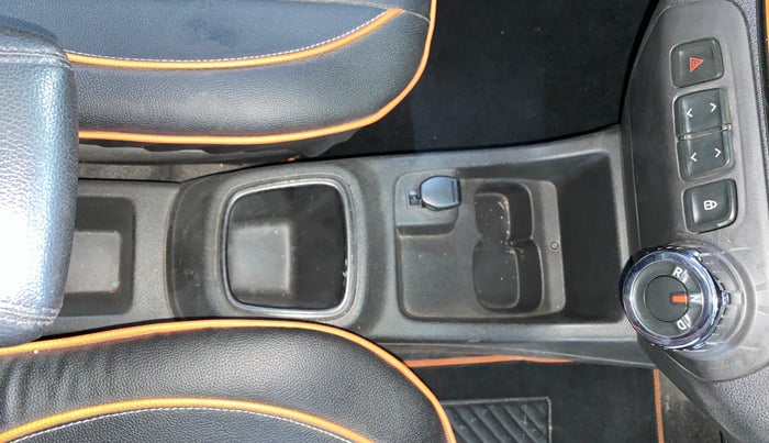 2017 Renault Kwid CLIMBER 1.0 AMT, Petrol, Automatic, 33,082 km, Gear Lever