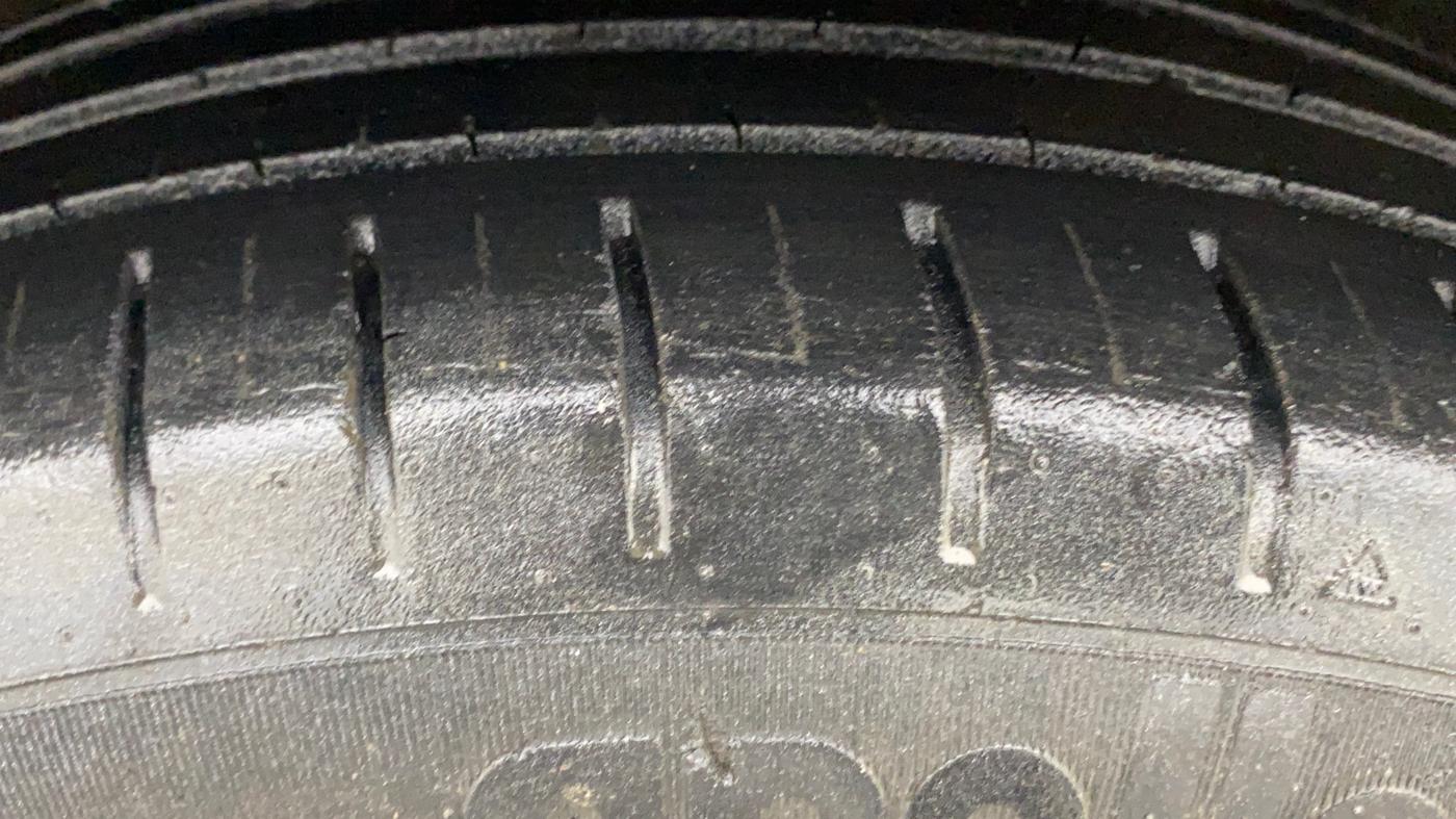 2021 Maruti Baleno ALPHA PETROL 1.2, Petrol, Manual, 60,216 km, Right Rear Tyre Tread