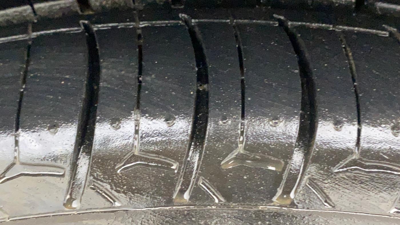 2021 Maruti Baleno ALPHA PETROL 1.2, Petrol, Manual, 60,216 km, Left Front Tyre Tread
