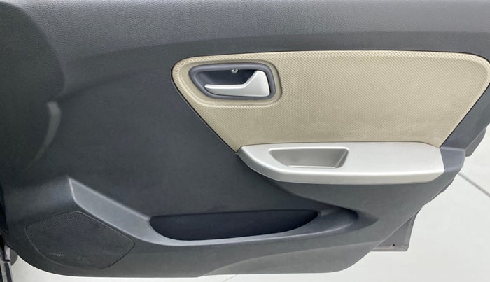 2015 Maruti Alto K10 VXI AMT, Petrol, Automatic, 17,770 km, Driver Side Door Panels Control