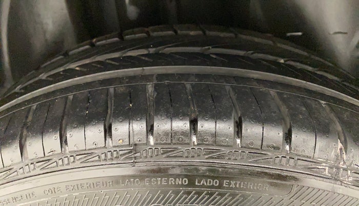 2020 Skoda Rapid 1.0 AMBITION TSI MT, Petrol, Manual, 6,840 km, Right Rear Tyre Tread